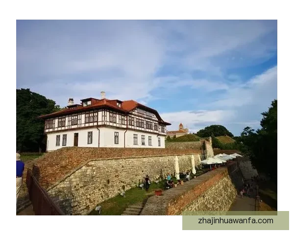 贝尔格莱德至兹拉蒂博尔74公里之旅:探索塞尔维亚首都与山地风光的完美结合 贝尔格莱德至兹拉蒂博尔74公里之旅:探索塞尔维亚首都与山地风光的完美结合